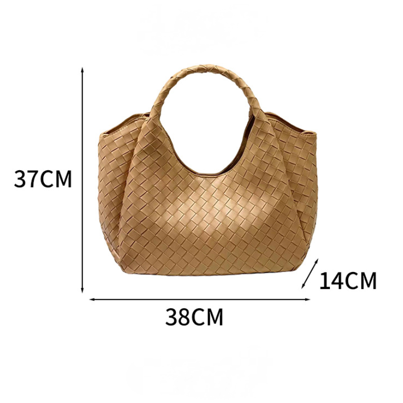 THE CRESCENT HOBO